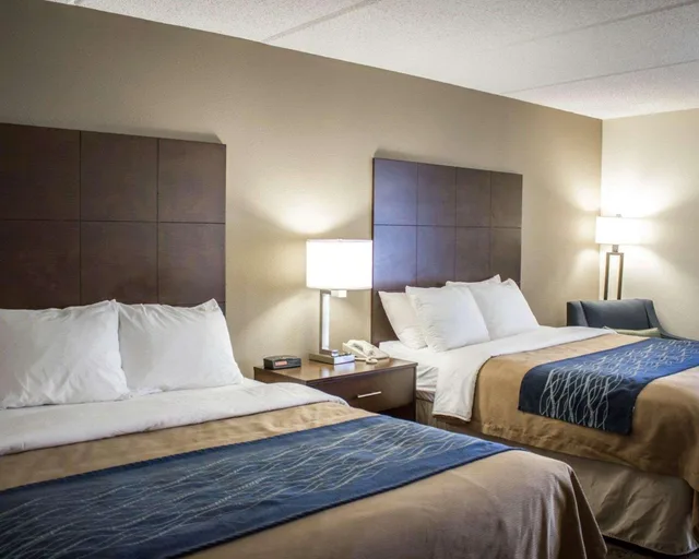 غرفة بسريرين كوين، Comfort Inn & Suites Fuquay Varina 1/2