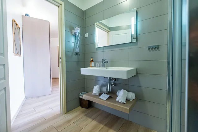 Superior, Queen Bed, Hôtel Les Mouettes 6/6