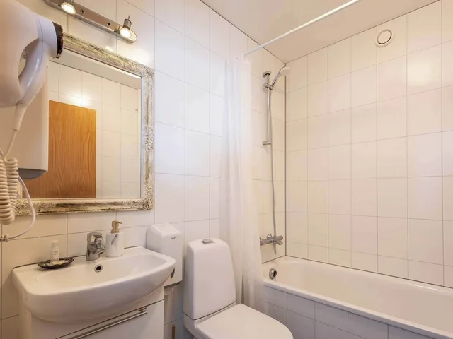 Room, Triple, Private Bathroom, Húsavík Cape Hotel 3/3
