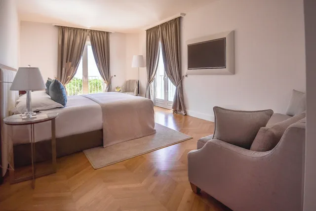 غرفة سوبيريور بسرير كينج بإطلالة على البحر، Amadria Park Hotel Milenij 4/5