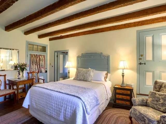 Graham, Queen Bed, Battlefield Bed &amp; Breakfast Inn 6/10
