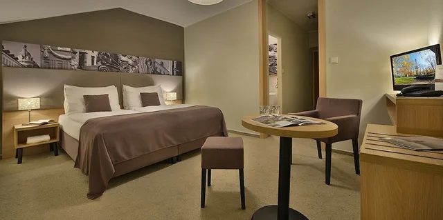غرفة كومفورت بسرير مزدوج، Three Crowns Hotel 1/4
