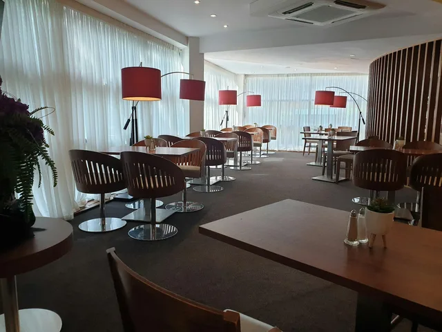 غرفة تُحدَّد عند الوصول، Legacy Preston International Hotel 1/1