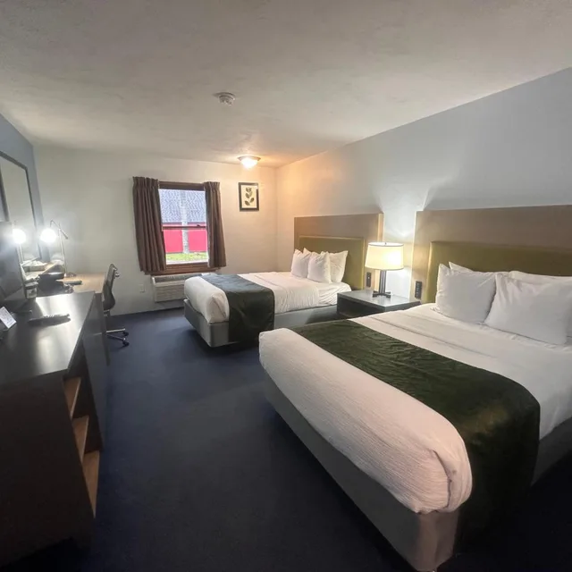 غرفة بسرير مزدوج، Pictured Rocks Inn & Suites 5/10