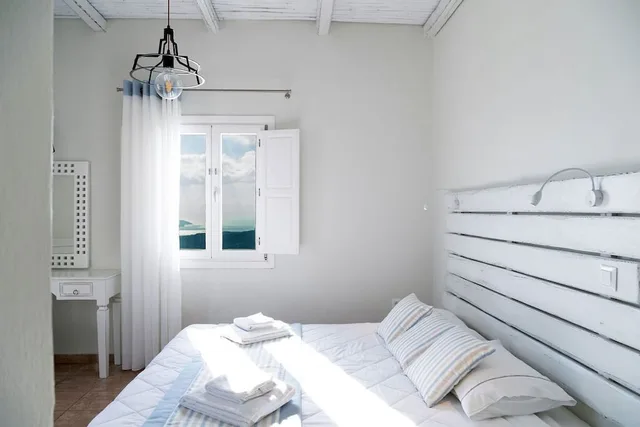 Superior, Queen Bed, Caldera View، Villa Ilias 1/10