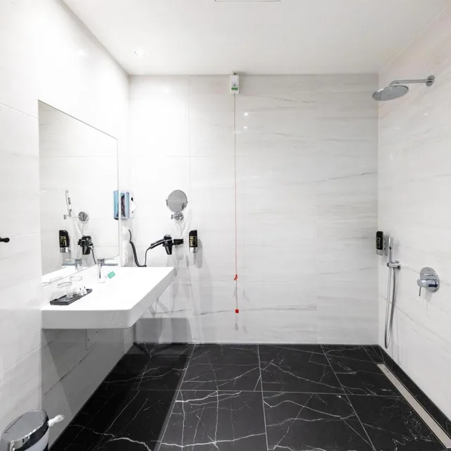 غرفة كبيرة بسرير مزدوج بإطلالة على المدينة، Best Western Premier Royal Blue - Adult Only 10/10