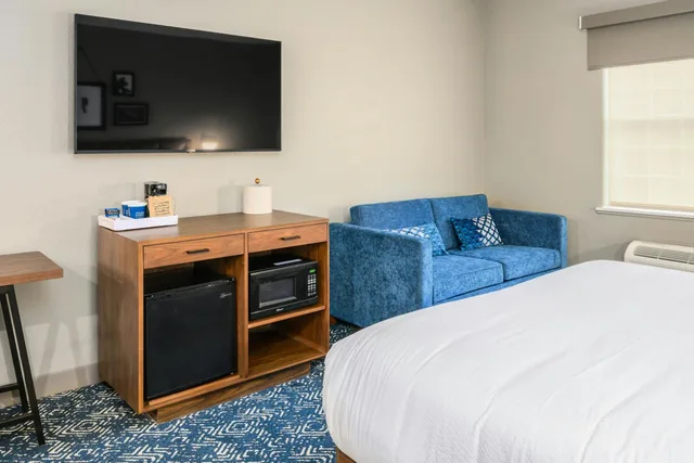 جناح استوديو بسرير كينج مع أريكة بجاكوزي، Country Inn & Suites By Radisson Manchester Airport Nh 7/10