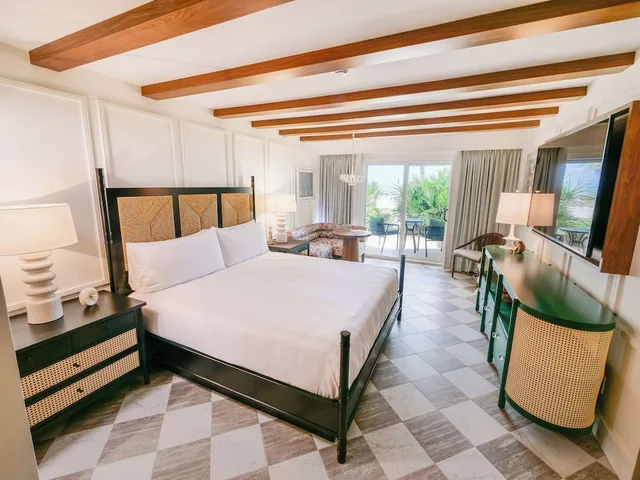 2 Bedrooms, Loft, Ocean Front، Casa Marina Key West, Curio Collection by Hilton 1/1