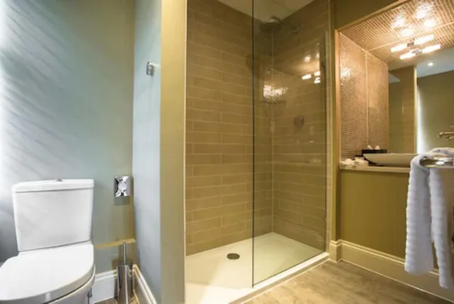 غرفة سوبيريور بسرير مزدوج، Seckford Hall Hotel Spa 5/5