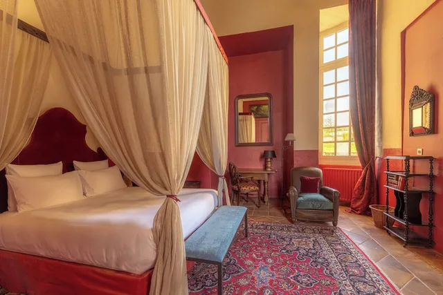 غرفة سيغنتشر بسريرين منفصلين، Chateau D'etoges 1/5