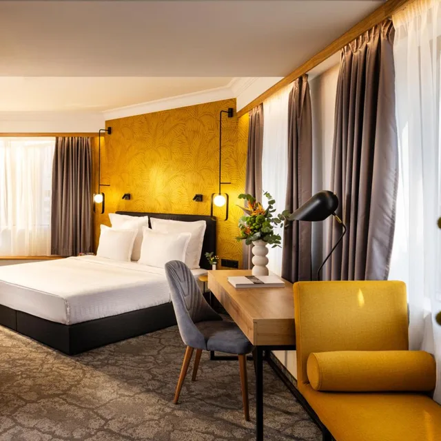 جناح بسرير كينج، Rosslyn Thracia Hotel Sofia 3/9