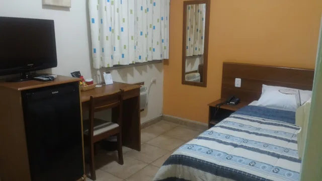 غرفة قياسية مفردة بسرير فردي بحمام خاص، Hotel Pousada Valparaiso 4/7