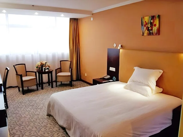 Superior, Queen Bed, GreenTree Inn LianYunGang Xinpu District East JieFang Road Wanda Square Hotel 2/2