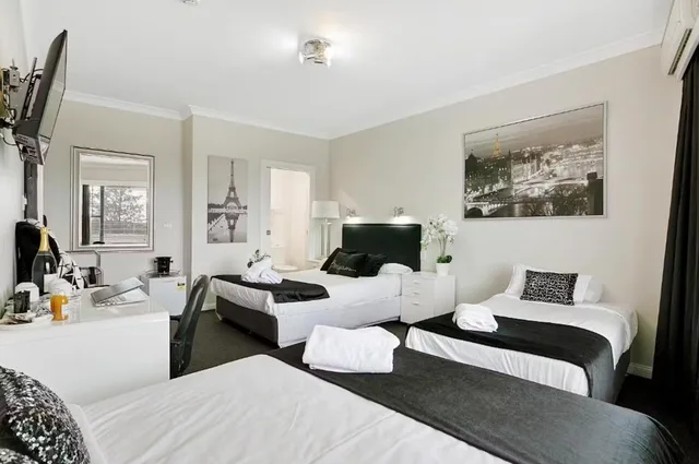 غرفة عائلية، Airport Hotel Sydney 2/2
