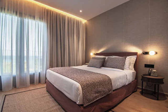 Renovated, Classic, Sea View، Hotel Delfinia 3/8