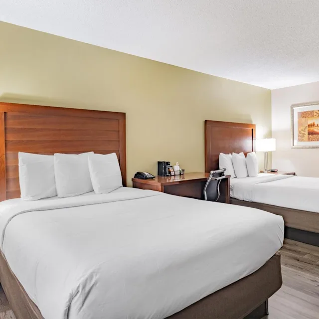غرفة بسرير كوين لذوي الإعاقة، Baymont By Wyndham Gurnee 3/8