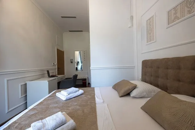 غرفة حصرية بسرير كينج، Silver Gate Rooms Dioklecijan Palace 4/7