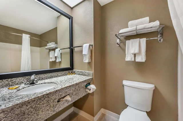 Standard, King Bed, Best Western Plus Boulder Louisville 9/10
