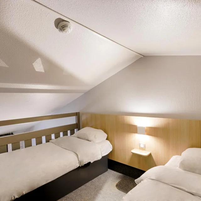 غرفة رباعية، B&B HOTEL Rouen Parc des Expos Zenith 2/10