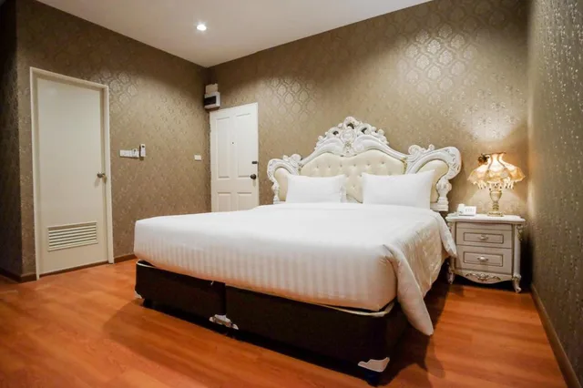 غرفة قياسية بسرير كينج، The O-Zone Airport Inn 2/6