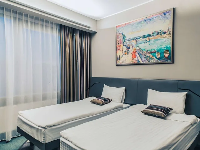 غرفة قياسية بسريرين منفصلين، Mercure Kyiv Congress 3/7