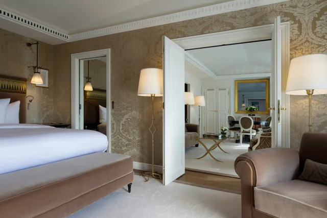 جناح بريستيج، La Reserve Paris Hotel And Spa 2/2