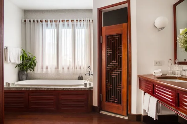 جناح تنفيذي بسرير كينج، Amanjaya Pancam Suites Hotel 6/7