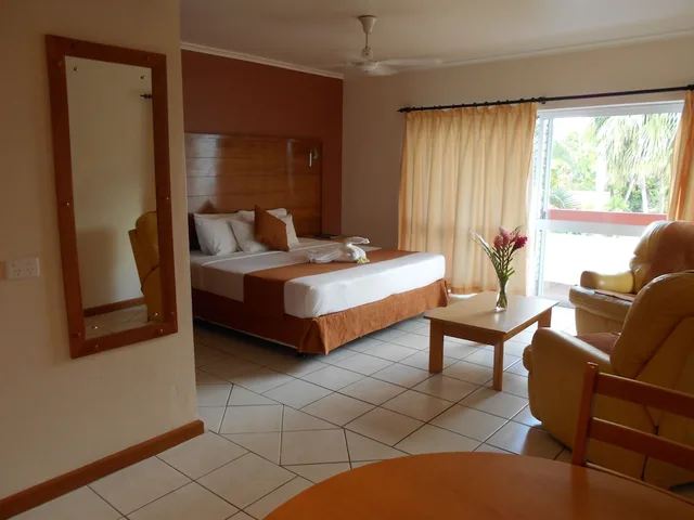غرفة ديلوكس بسرير كينج بغرفة نوم واحدة، Bedarra Beach Inn 2/3