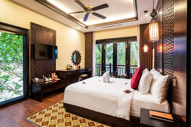 غرفة بإطلالة على النهر بـ3 غرف نوم بمسبح خاص، Koi Resort Spa Hoi An 1/3