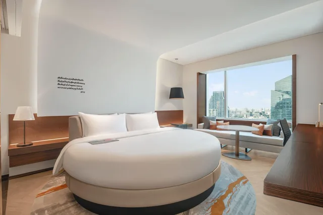 غرفة كلوب بسرير كينج، LE MERIDIEN BANGKOK 2/6