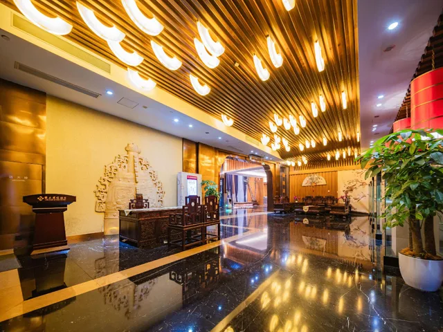 Yitel (Chengdu Chutian Junlin)، تشنغدو 24/50