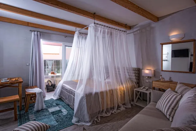 جناح كلاسيكي بسرير كينج، Omiros Boutique Hotel 2/6