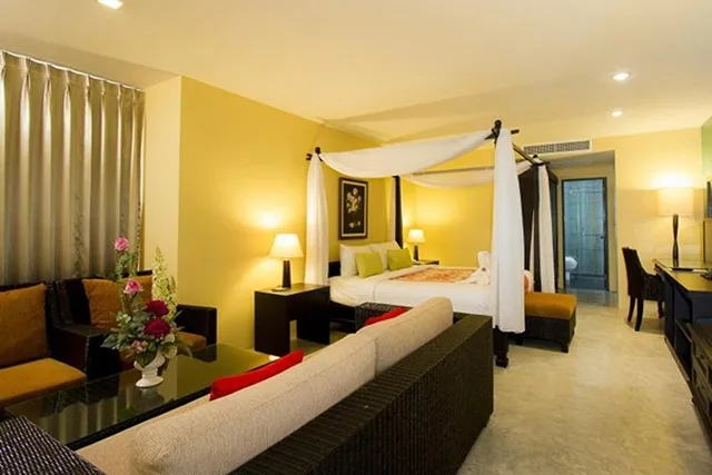 junior suite, Baan Phuanda Phuket 2/7