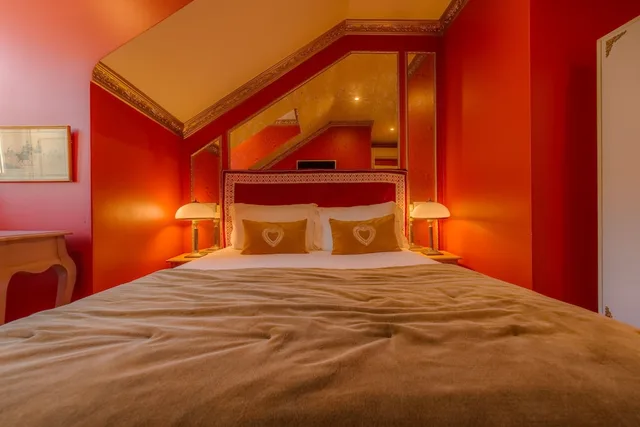 Victorian, Queen Bed, Solar dos Poetas 3/10