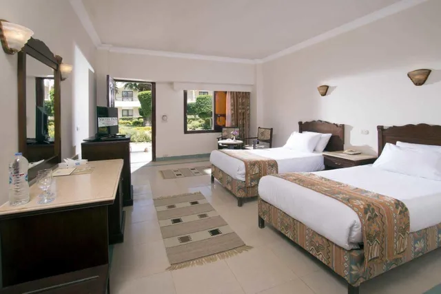 بنغل بسريرين منفصلين، Regina Resort and Aqua Park Hurghada 2/10
