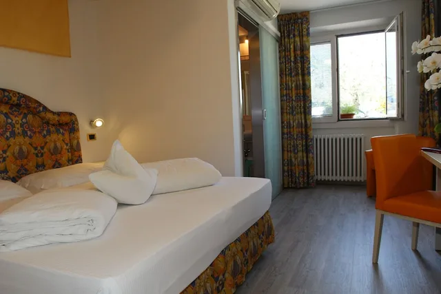 غرفة أساسية بسرير كوين في الطابق الأرضي، Hotel Augusta 2/6