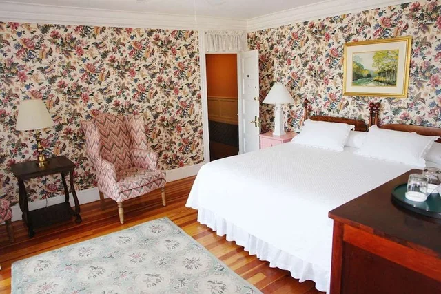Ocean, King Bed، The Colony Hotel 3/8
