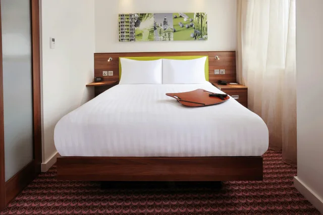 غرفة بريميوم بسرير كوين، Hampton By Hilton Sheffield 2/3