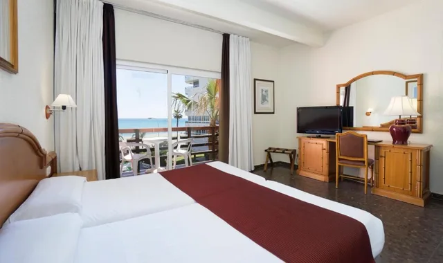 Room, Lateral Side Sea View, MS Tropicana Costa del Sol 1/3