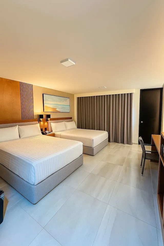 غرفة رباعية بسريرين مزدوجين، HOTEL HACIENDA MAZATLAN 1/10