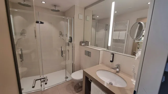 Superior, Double or Twin Bed, Hotel Panorama Hamburg-Harburg 5/6