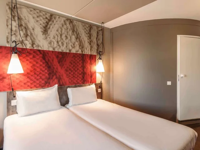 Room, Double Bed, Ibis Amsterdam City West Hotel 2/7