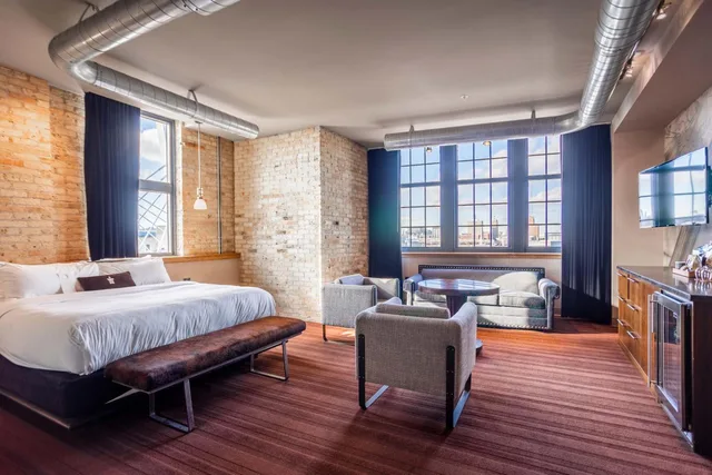 Room, Alcove, Corner، The Iron Horse Hotel 2/10