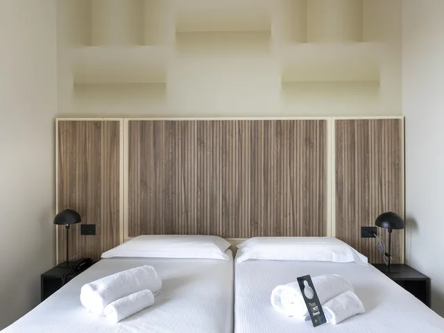 غرفة قياسية بسريرين منفصلين، B&B HOTEL Pomezia Cortese 3/4