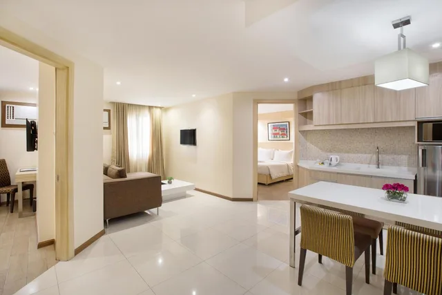 2 Bedrooms, Royal, Suite, Tower Two، Golden Prince Hotel And Suites 8/8