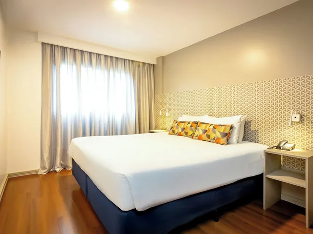 Standard, Queen Bed, Sofa, Balcony, Intercity Curitiba 7 de Setembro 2/3