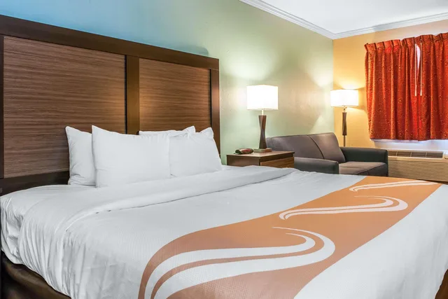 غرفة بسرير كوين، Quality Inn Findlay 2/5