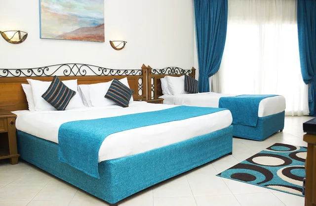 Superior, Double Bed, Lateral Pool or Side Sea View, V Grand Beach Resort - Sahl Hasheesh 3/10