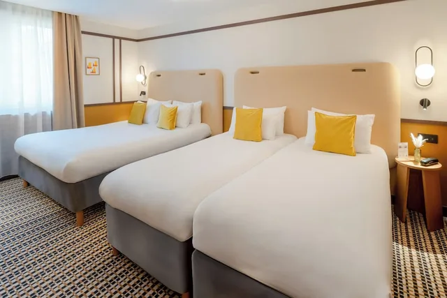 Family, Queen Bed, Sofa, Bathtub, Au Grand Saint Jean 1/10