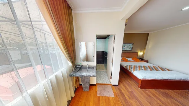 غرفة تنفيذية بسرير كوين، Helios Hotel Malang 2/2